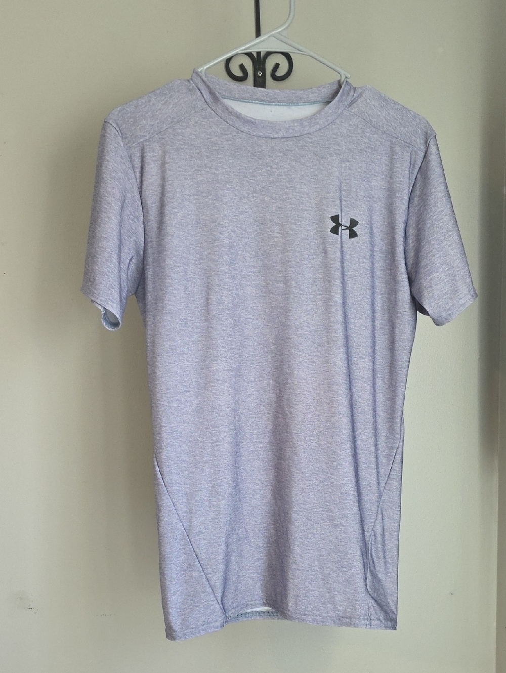 Under Armour Boy's Heathered Light Gray Performance Tee Size Large